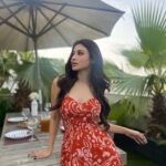 Mouni Roy Instagram - There’s no place like home ♥️ • • • • In @guaparesortwear Style my @rishika_devnani Dubai, United Arab Emiratesدبي