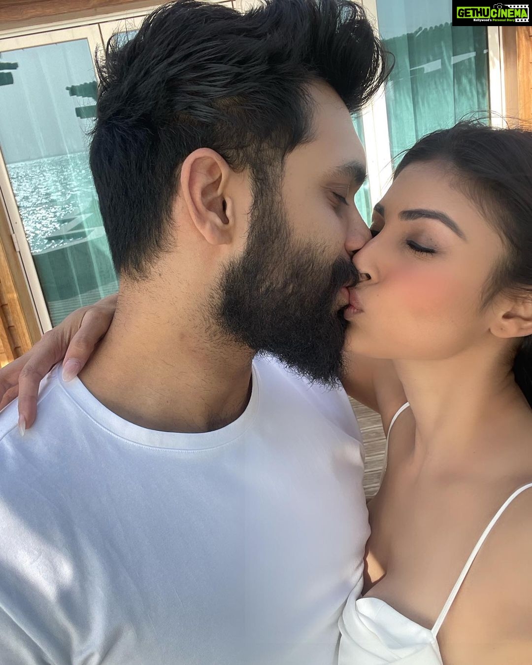 Mouni Roy Instagram - Happy birthday, the shining 🌟 of my life and the giver of best cuddles and kisses in the world..I can’t wait to spend an eternity together, My err’ything, the best part of me.. Am just the luckiest to have wished you into my reality @nambiar13 🔱♥️