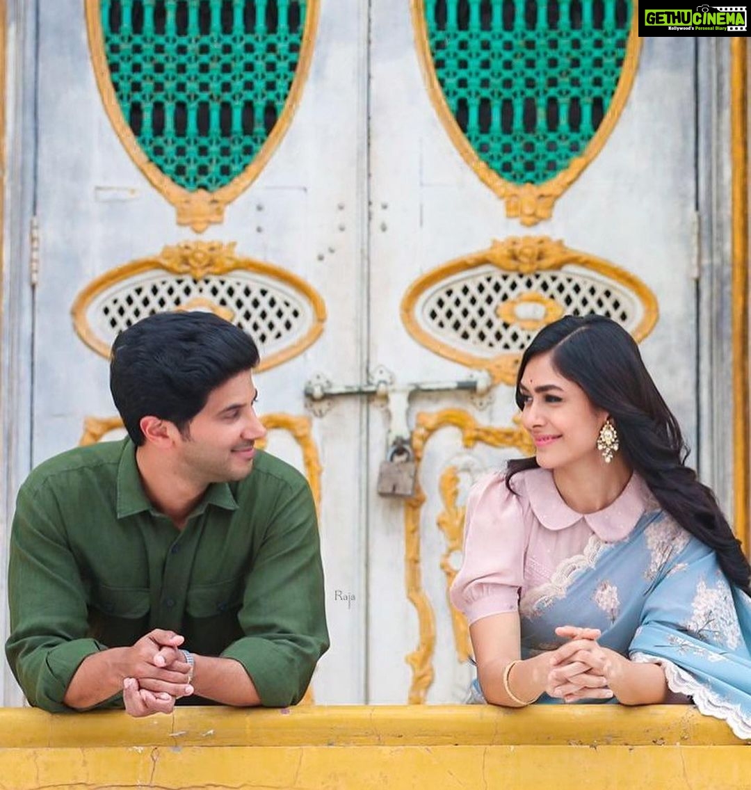 Mrunal Thakur Instagram - Not sure what you’re waiting for! The magical love story awaits you in theatres. Sending love to our beautiful audience that’s watching Sita Ramam over and over again! We are overwhelmed with your love, thank you thank you! ♥️ #sitaramam #SitaRamam @dqsalmaan @hanurpudi @rashmika_mandanna @sumanth_kumar @bhumika_chawla_t @vennelakish @sharma_murli @tharunbhascker #ChalasaniAswaniDutt @composer_vishal #PSVinod #KotagiriVenkateswaraRao @mrsheetalsharma @vyjayanthimovies @swapnacinema @dqswayfarerfilms @lyca_productions @reliance.entertainment @swapnaduttchalasani @priyankacdutt @sonymusic_south @tsunilbabu @ali_thohts @prasanth_ank7 @shreyaas_krishna @madhankarky @ashwathbhatt @sillymonksnt @shreyasgroup @swiggyindia @paytmtickets @radiocityindia @royalenfield @geethagautham @anilandbhanu @ursvamsishekar @prasad_darling @mrinal96 @sheelapanicker026 @bendthespoonmarketing #SitaRamamTelugu #SitaRamamTamil #SitaRamamMalayalam #SitaRamamMovie