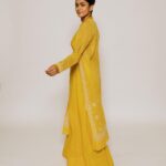 Mrunal Thakur Instagram - 🌻💕 #sitaramam #sita Wearing - @houseofkotwara Styled by - @archamehta Makeup - @missblenderr_ Hair - @deepalid10 Photography - nandivardhanreddy_ Styling team: @ruchi.munoth @abhishri__maru
