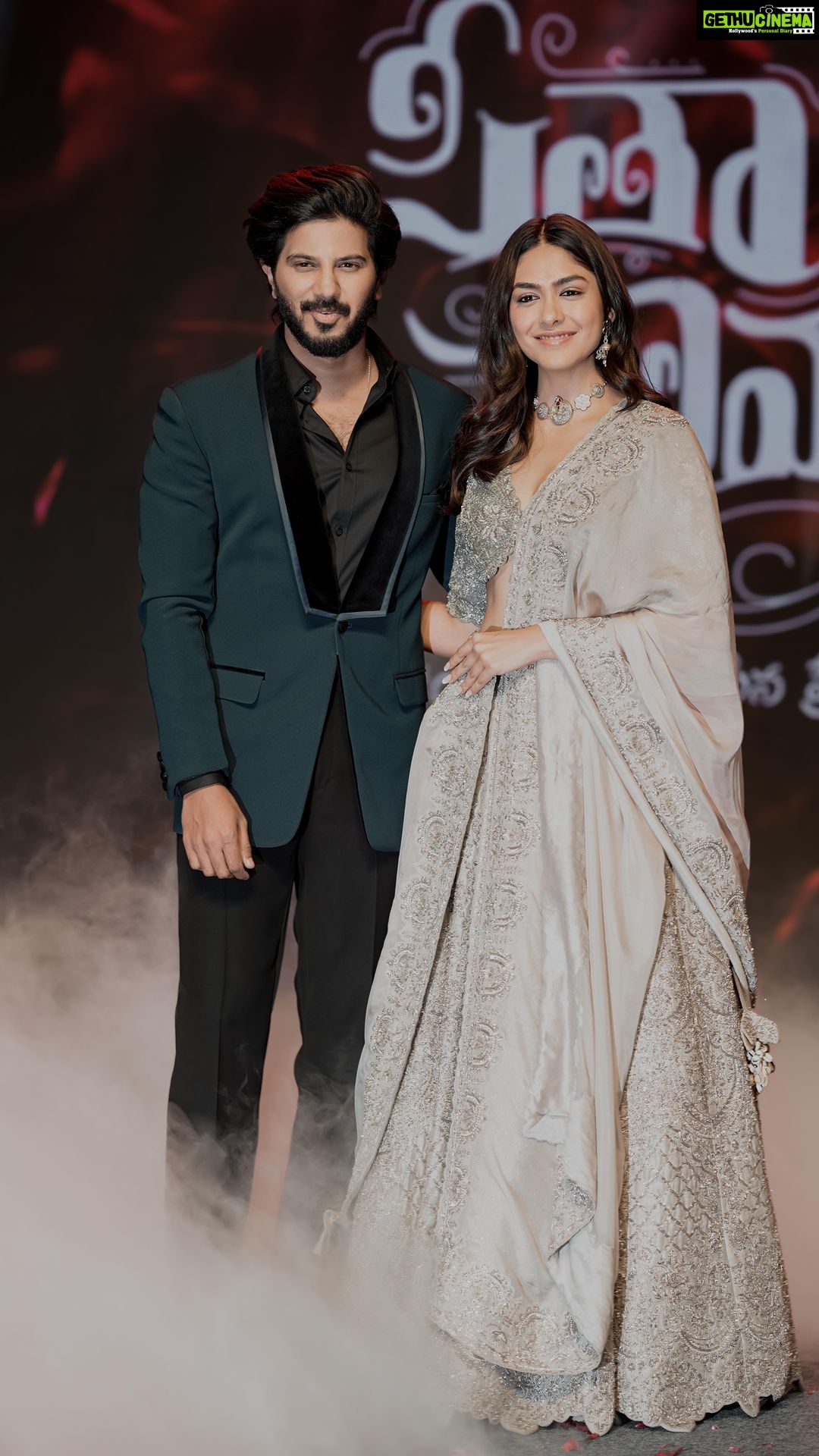 Mrunal Thakur Instagram - Sita Ramam pre release event @dqsalmaan @actorprabhas @mrunalthakur #sbkphotography Cuts @i.jaziii Hyderabad High-tech City