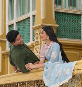 Mrunal Thakur Instagram - Not sure what you’re waiting for! The magical love story awaits you in theatres. Sending love to our beautiful audience that’s watching Sita Ramam over and over again! We are overwhelmed with your love, thank you thank you! ♥️ #sitaramam #SitaRamam @dqsalmaan @hanurpudi @rashmika_mandanna @sumanth_kumar @bhumika_chawla_t @vennelakish @sharma_murli @tharunbhascker #ChalasaniAswaniDutt @composer_vishal #PSVinod #KotagiriVenkateswaraRao @mrsheetalsharma @vyjayanthimovies @swapnacinema @dqswayfarerfilms @lyca_productions @reliance.entertainment @swapnaduttchalasani @priyankacdutt @sonymusic_south @tsunilbabu @ali_thohts @prasanth_ank7 @shreyaas_krishna @madhankarky @ashwathbhatt @sillymonksnt @shreyasgroup @swiggyindia @paytmtickets @radiocityindia @royalenfield @geethagautham @anilandbhanu @ursvamsishekar @prasad_darling @mrinal96 @sheelapanicker026 @bendthespoonmarketing #SitaRamamTelugu #SitaRamamTamil #SitaRamamMalayalam #SitaRamamMovie