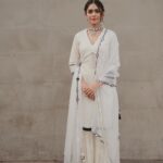 Mrunal Thakur Instagram – 🦋🦋🦋

Styled by: @Archamehta Wearing@sureenachowdhri 
@vandafashionagency 
Jewellery: @minerali_store 
.
@ruchi.munoth 
@poorvjainn 
@missblenderr_
@deepalid10
@vasanthphotography