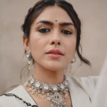 Mrunal Thakur Instagram - 🦋🦋🦋 Styled by: @Archamehta Wearing@sureenachowdhri @vandafashionagency Jewellery: @minerali_store . @ruchi.munoth @poorvjainn @missblenderr_ @deepalid10 @vasanthphotography