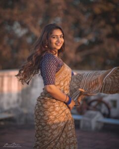 Nakshathra Nagesh Instagram - Missed my #impromptuphotoshoot days! #itsback 🥳 @haran_official_ @srinivi_collectionz @abarnasundarramanclothing