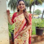 Nakshathra Nagesh Instagram - @aatwos (first image) @srinivi_collectionz (second and third) @abarnasundarramanclothing (all blouses) thank you ladies for making #beingsaraswathy so much fun! #tamizhumsaraswathiyum
