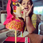 Nakshathra Nagesh Instagram - THIS IS A CAKE! When @moonbakes.co decided to send me a cake, I couldn’t wait to go back home and see what it looked like, but I was MIND BLOWN when I saw this beauty. I had to lick her to confirm that she was edible. 🙈🙌🏼 @moonbakes.co has always been amazing, they ensure each creation is beautiful and yummy. They keep in mind all our requirements and deliver the cakes promptly and their communication 👌🏻. But now their creativity is on another level. Her outfit, skin, hair, accessories, make up we’re aaaalll ON POINT. Aaaahhh. I wish all of you could taste how yummy the cake was. Oh wait, you can! Order from @moonbakes.co todayyy!! They also launched a new menu so plenty more for you to try 🥳🥳 Thank you @moonbakes.co for everything ❤️❤️