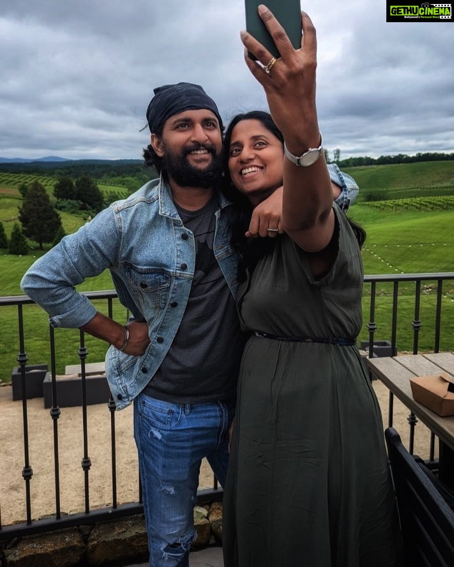 Nani Instagram - Happy Rakshabandhan to all the sisters and brothers out there 🤗 To more vineyards and more selfies this year akki @deepthiiiganta ☺️♥️ Miss you