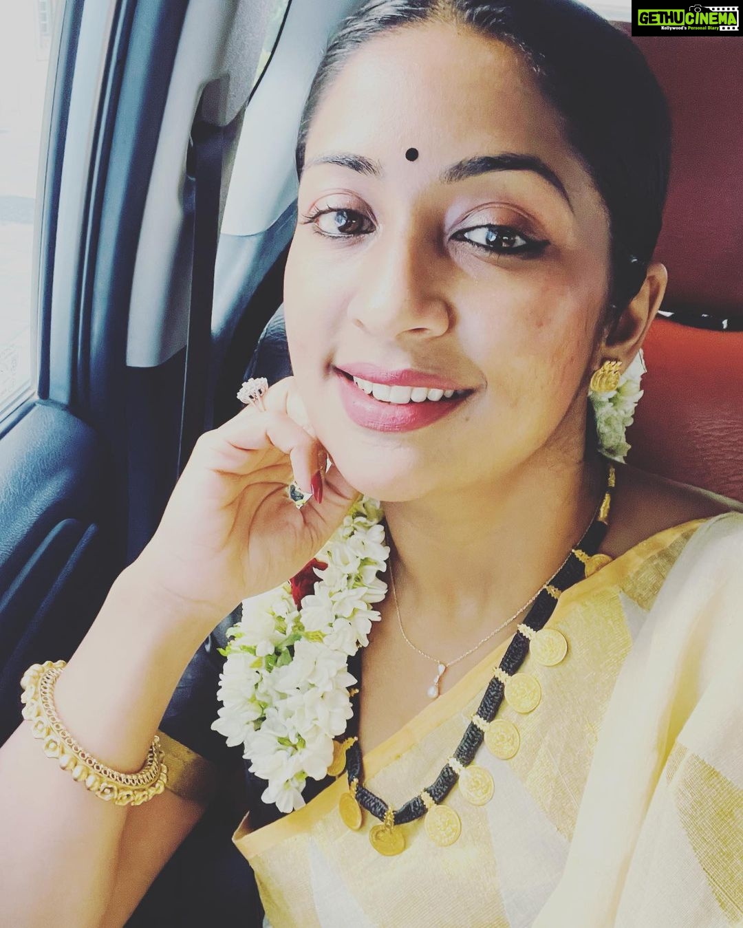 Navya Nair Instagram - Happy janmashtami wishes from tirupathi , tirumalai sannidhanam .. Govinda Govinda .. @tirupatidevasthan