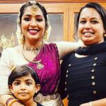 Navya Nair Instagram - After the programme at RLV college of music and fine arts , those mandatory clicks ❤️❤️❤️ Thanking my parents and my guru #manumaster for guiding me .. Thanking my orchestra team @bhagya_92 @dharma_theerthan @midhunbabuviolin @prabaljithkb @pranav.deva , for their industrious efforts to get a good harmony and cordination . Many a thanx to @urmilaunni aunty for your gracious presence and genuine heartfelt words , its giving me immense happiness to move forward in this journey of dance .. Thanking my class mates , mashinkuttikal @suryagayathridevi @ragamsree @dhanalakshmi_uma for taking time to watch my performance .. Thanking my dance buddy @bijudhwanitarang for supporting me with all my young dance buddies @neeraj_v_soman @adwaitha_suresh @rem_ya_mani @__dear_sree__ Thank u shanichechi @shani_harikrishnan , meena madame for the support @ichc_kochi Thank you RLV blackhorses @rlvcollege for the best crowd support ever .. Those applause after every jatiswaram korvai and meera bhajan , really gave me a lot of strength .. Thank you principal Rajalakshmi madame .. special thanx to rajesh rlv for the smt navya nair chechi vili 🤗🤗🤗