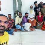 Navya Nair Instagram - With my guru manu master , rehearsal time .. @bhagya_92 @prabaljithkb @dharma_theerthan @midhunbabuviolin @pranav.deva @artfotographer #bharatanatyam #guru #manumaster #tanjavurbani #lovefordance #dancersofindia #indianclassicaldance #worlddance #danceislife