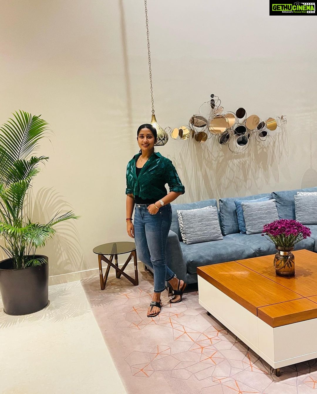 Navya Nair Instagram - What you seek is seeking you ❤️❤️❤️ Grand Hyatt Kochi Bolgatty