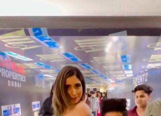 Neha Bhasin Instagram - Mai chiz he Aise hoon woh Khud mazboor hai mai Kiya karu @nehabhasin4u 🔥🥰😍