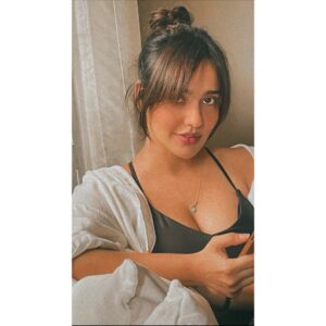 Neha Sharma Instagram - 💕💫