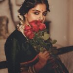 Nikhila Vimal Instagram – रोशनी 🌹

📸 : @rahul_raj_._r
Styling : @styledbyammu 
Make up : @tinu_peter
Outfit : @tilfi_banaras
Jewellery: @antegra_diaries
@labroiche_bridal_jwellary_ 
Retouch: @shaison_zeeyez 
Location : @rock_paper_scissors_store