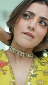 Nisha Agarwal Instagram - “And those who were seen dancing were thought to be insane by those who could not hear the music.” ~ Friedrich Nietzsche 

Guess which of @kajalaggarwalofficial ‘s movie is this song from ?

Wearing @archanajaju.in 
Pearl neckpiece @allureearth_official 
Earrings @anaash.in 
MUAH @khush.mua 
🎥 @piyushtanpureandco 

#grwm #festivewear #lehenga #wedding #indianwedding #indianwear