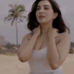 Parvatii Nair Instagram - My favourite song forever 😍 @bricabrac.in