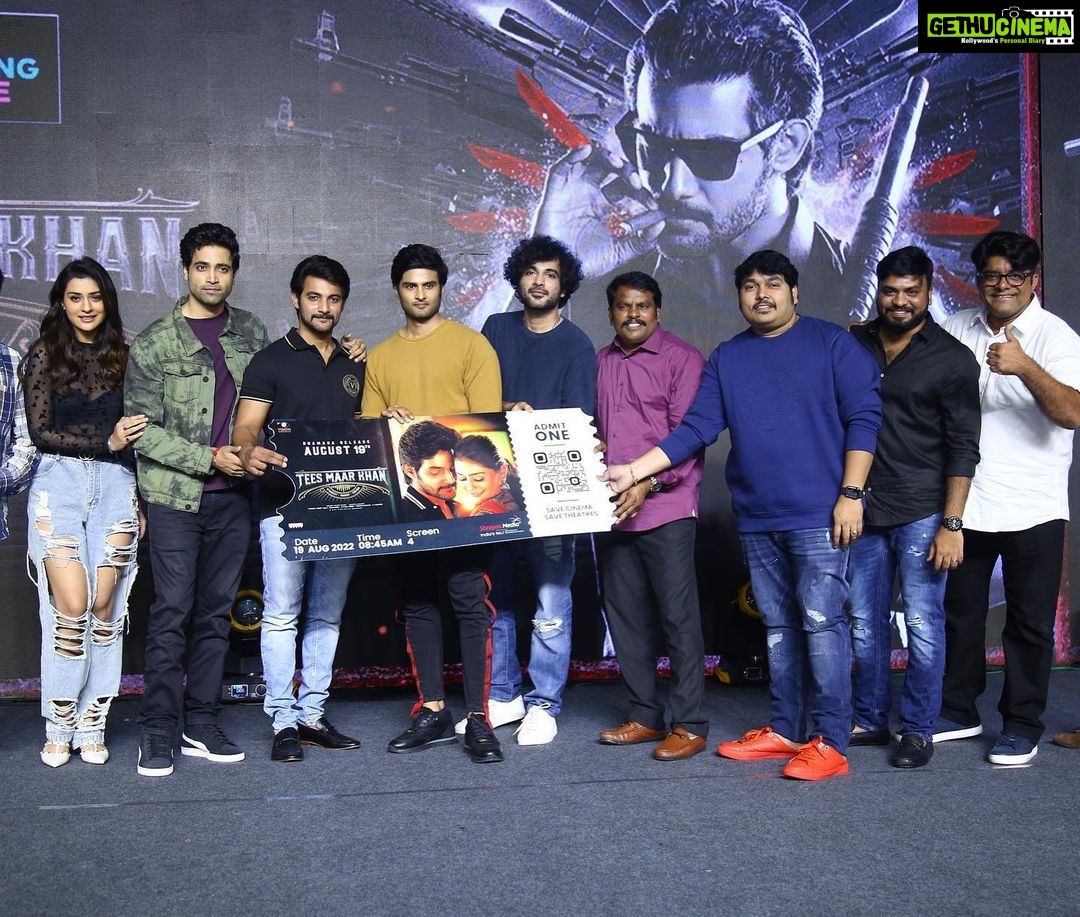 Payal Rajput Instagram - Thank you guys for gracing our event with your presence π @siddu_buoy @adivisesh @isudheerbabu π€© Finally TMK 19th ki vastundi,Meru tapkunda churandi ππ» @aadipudipeddi @kalyanji_gogana @thakur_anoopsingh @shamnakasim @suniltollywood