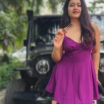 Poonam Bajwa Instagram - #ultraviolet#💜💜💜 @shotandtold ❤️thank you for this 👗 @curls_and_curves555 📸📸