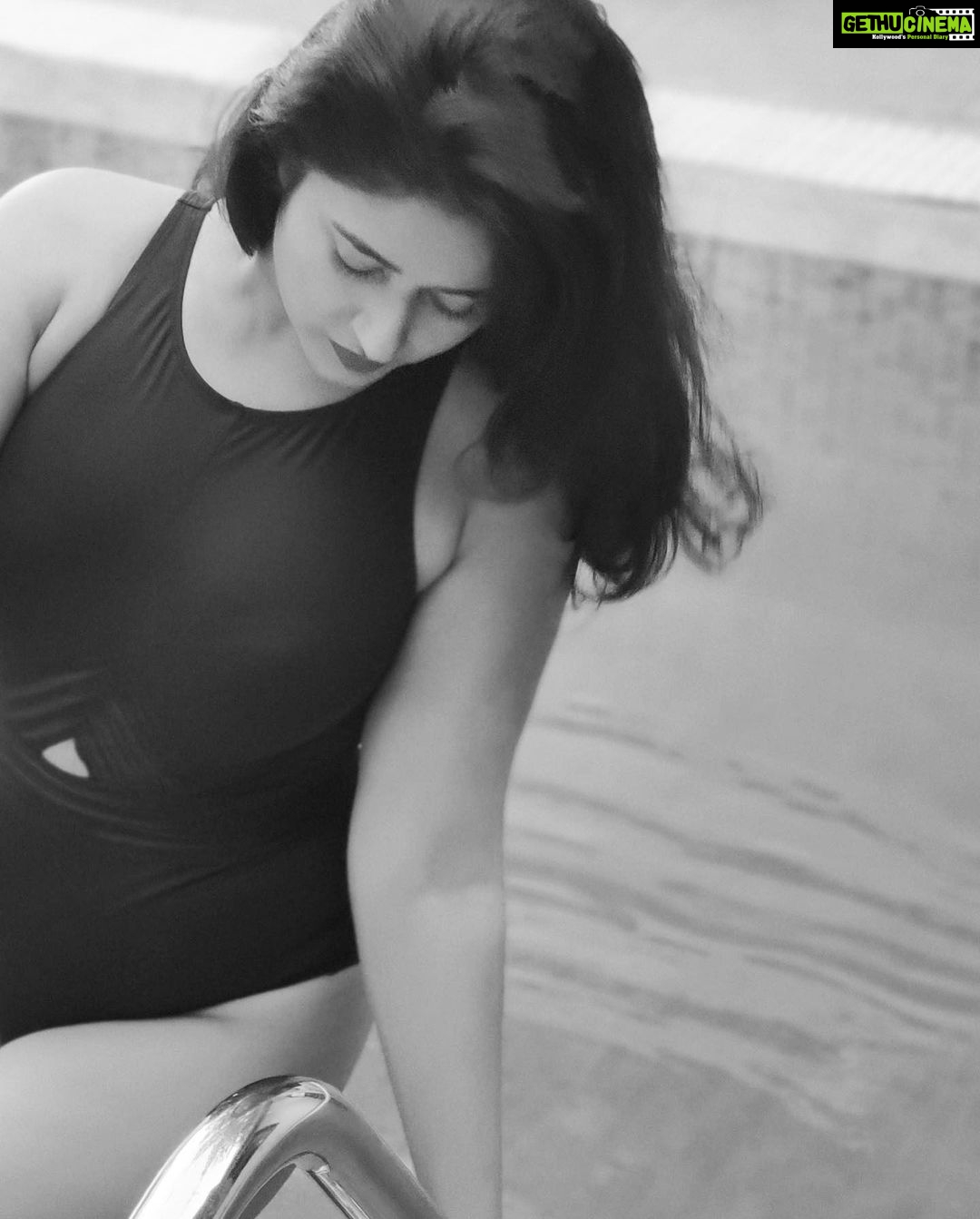Poonam Bajwa Instagram - #tbt#sometimelastyear#pooldiaries Coco Lagoon, Pollachi