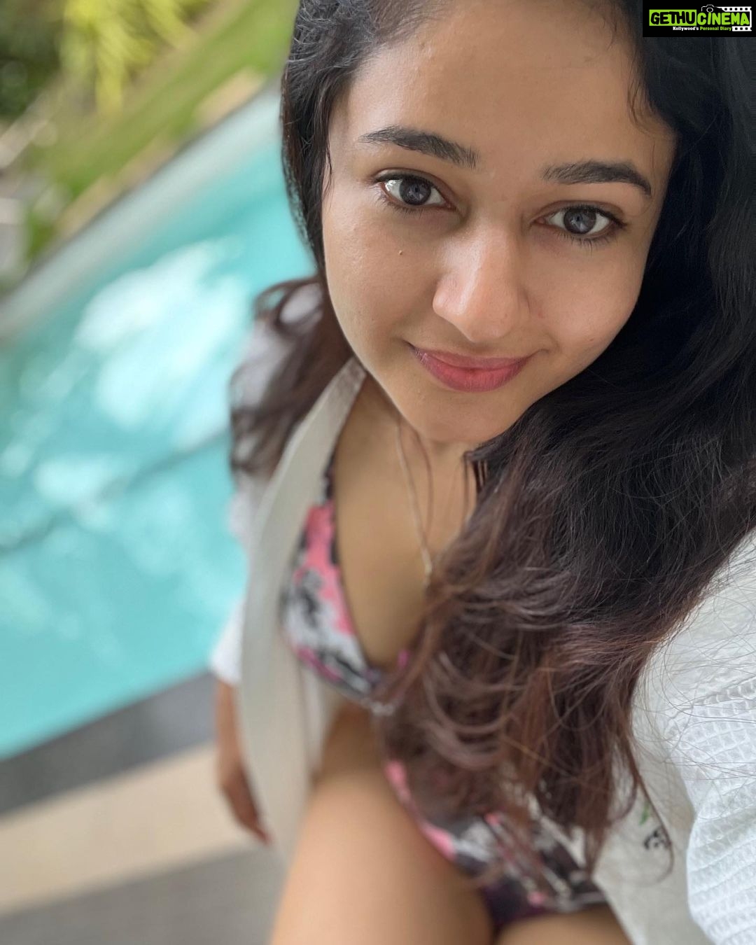 Poonam Bajwa Instagram - In this lil piece of heaven…☘️❤️ … . #theforestclubresort#coastalin#Zuper Karjat