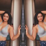 Poonam Bajwa Instagram - #reflective#🌓💛