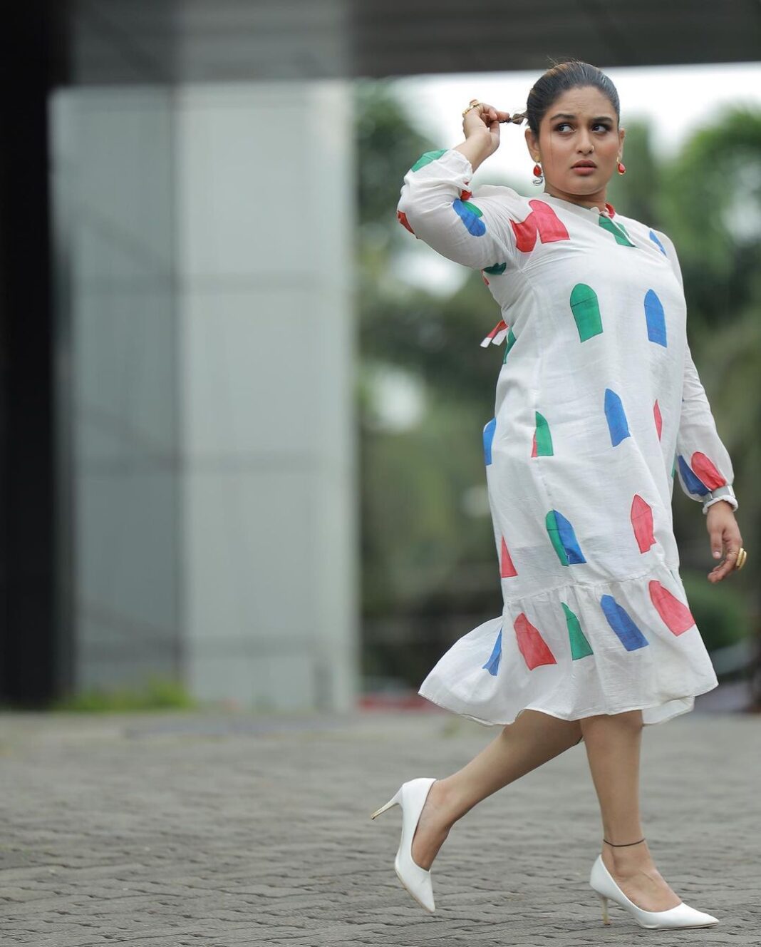 Prayaga Martin Instagram - Going with RGB! Wearing @jebsispar MUA @juli_julian_makeupartist Rings and Earrings @adorebypriyanka @the_mainstreetshop_kochi Capture @3leaf_photography