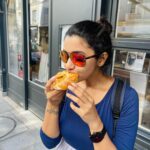 Priya Bhavani Shankar Instagram - Parisian Food >>> Tour Eiffel ❤️ Paris - Le Marais