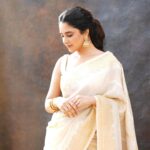 Priyanka Mohan Instagram - Ivory✨ Styled by @shruthimanjari Outfit @shantibanaras Jewellery @amrapalijewels 📸 @arunprasath_photography M&H @kalwon_beauty @puii_c_ammy