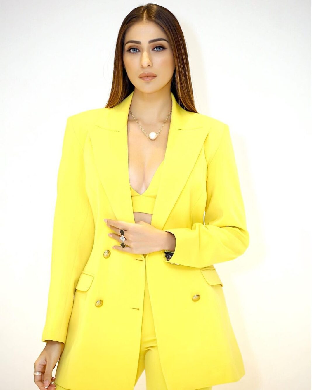 Raai Laxmi Instagram - 💛💛💛