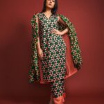 Raashi Khanna Instagram - In @kshitijjalori and @azgaofficial for“Painterly dreams” by @taruntahiliani and @namratashirodkar 💛 Styled by @jukalker 📸 @eshaangirri
