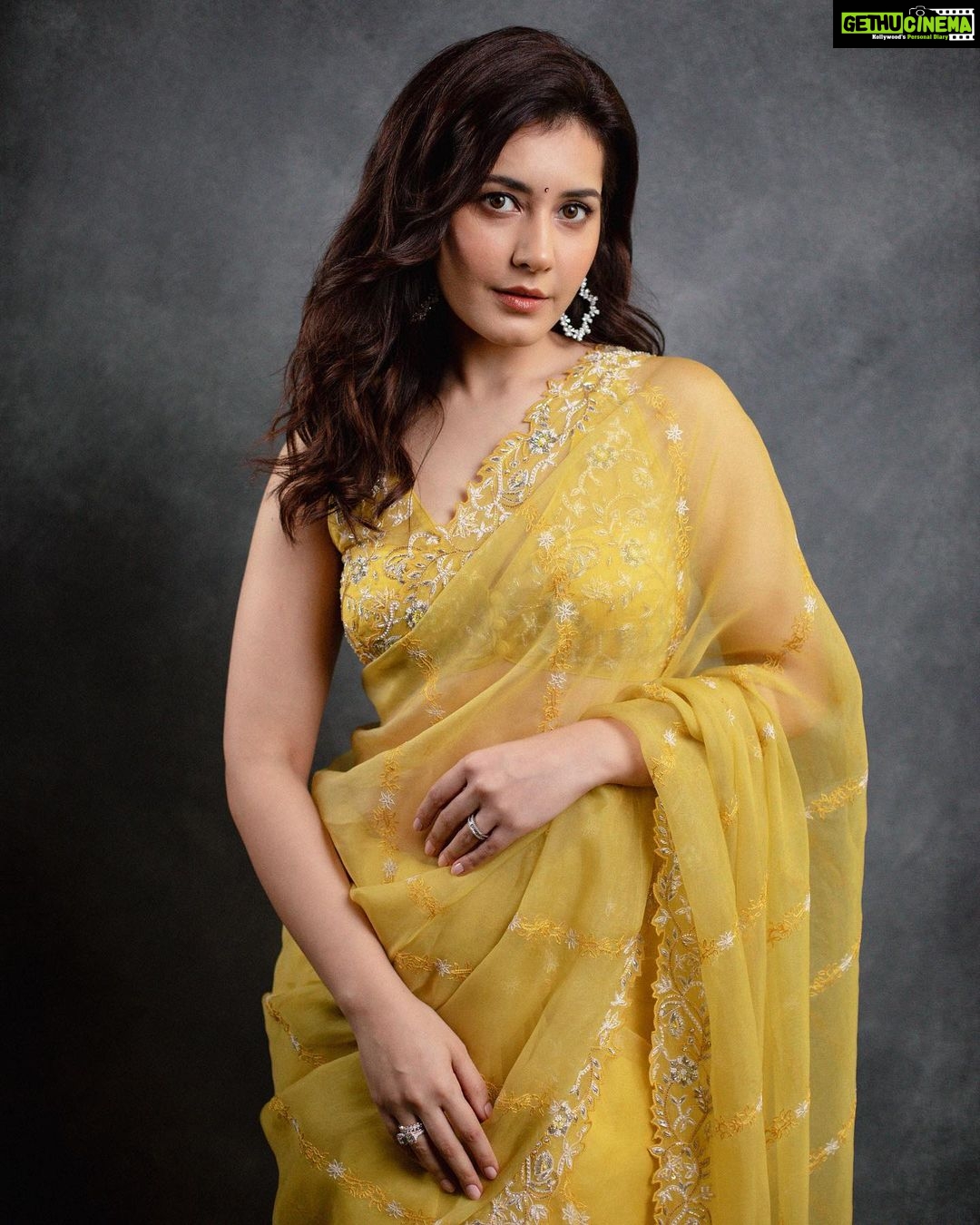 Raashi Khanna - 702.7K Likes - Most Liked Instagram Photos