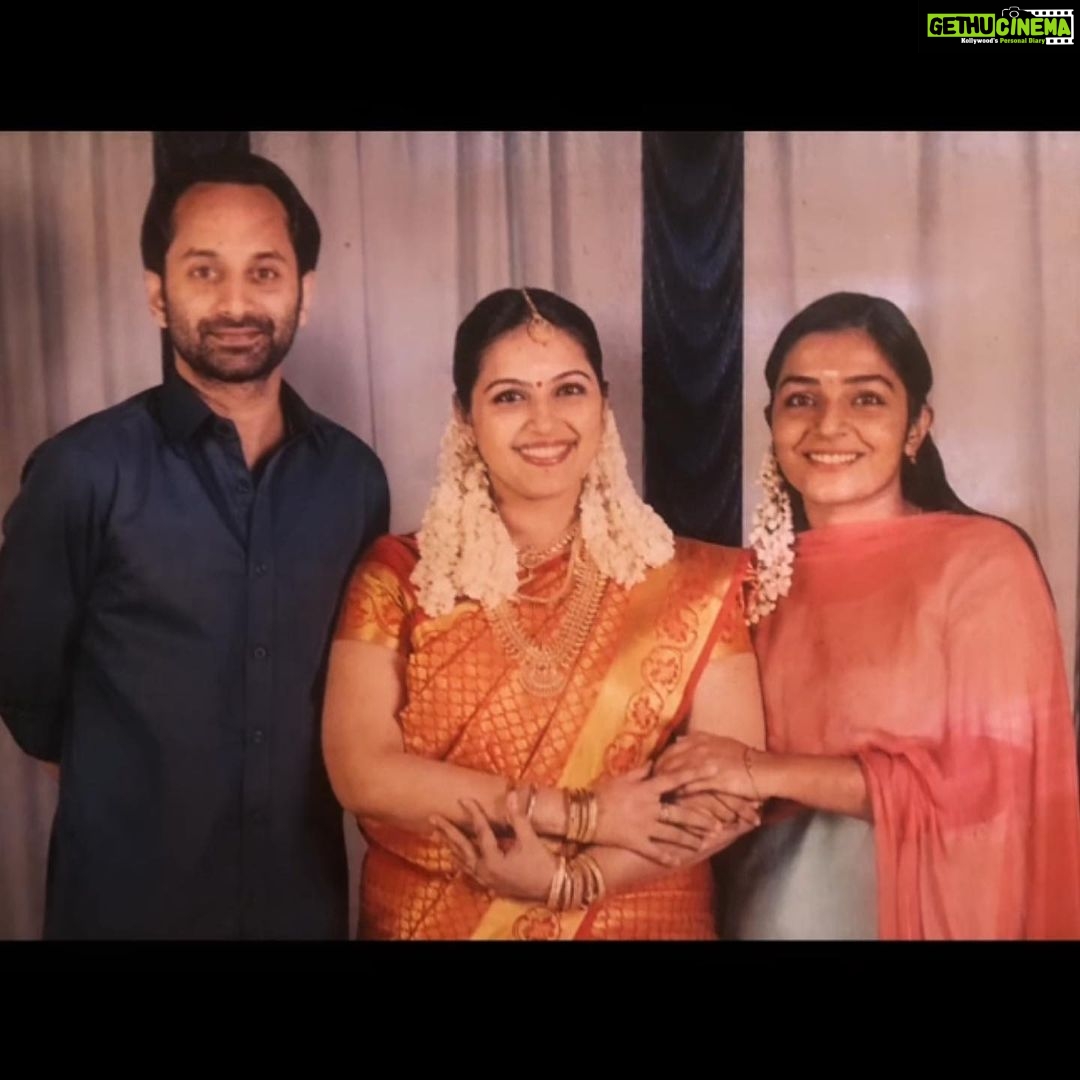 Rajisha Vijayan Instagram - Malayankunj week 2! 🙏🏼♥️ Aniettan and family. 😊 @sajimonprabhakar @maheshnarayan_official #fahadhfaasil