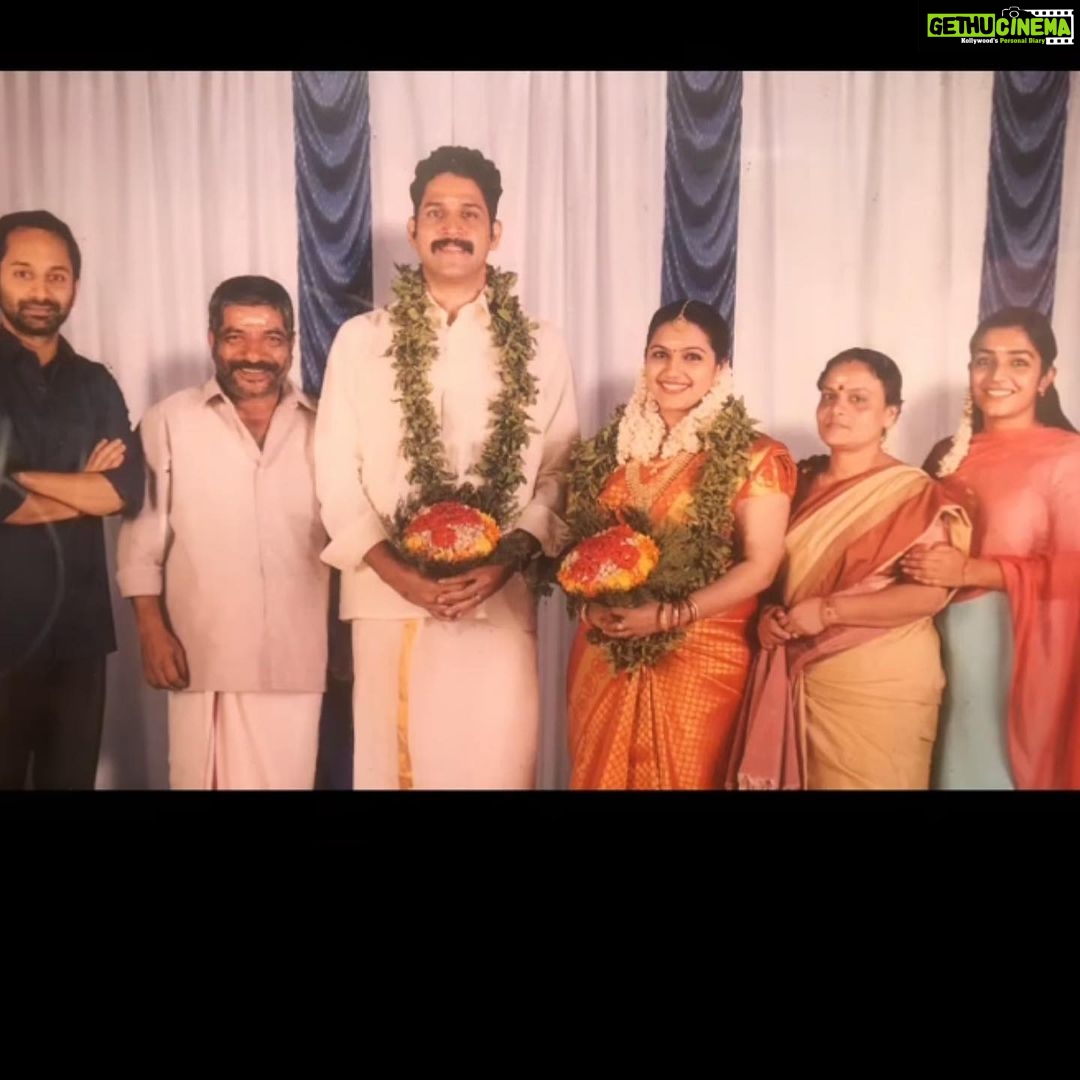 Rajisha Vijayan Instagram - Malayankunj week 2! 🙏🏼♥️ Aniettan and family. 😊 @sajimonprabhakar @maheshnarayan_official #fahadhfaasil