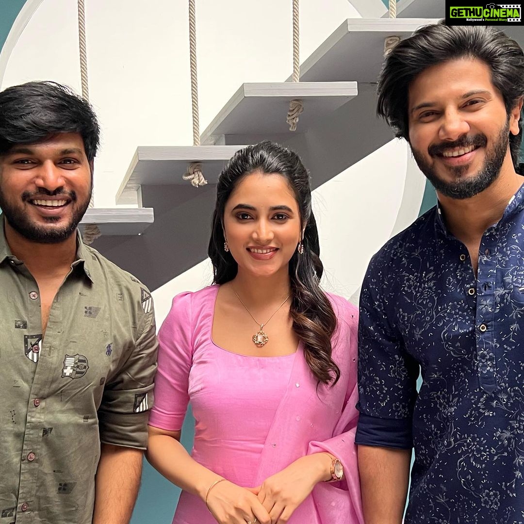 Rakshan - 324.9K Likes - Belated Happy birthday Machi ❤️ @dqsalmaan ❤️ 🎂🎉🥳🎁🎊@priyankaamohanofficial 😍😍😍
#happyfriendshipday all of you 🎈