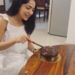 Ramya Subramanian Instagram - Photo dump of my ONE OF A KIND Birthday (Keep swiping left till end to see em all 🙈) 🎉 🎂🥳♥️♥️♥️ Contrary to what I would do normally on my birthday ,this time it was one filled with meeting and getting wished by personalities I respect doing the job I love to do ♥️🙏🏻🥳💥😇. I can celebrate birthdays like all through the year as long as @sandhyasriraam keeps making cakes like this for me 🙈😉♥️🍰 ! And to you my dear dear dear people ♥️♥️♥️♥️♥️♥️♥️♥️♥️♥️♥️♥️, the world is a much better place for me because of you in it . By you ,I mean all of you who make me so so so happy and happening now 🤗😘🙏🏻. Love you the utmost and I will never take this for granted . That’s a pinky promise ❤️💯. #ContentAndSatisfiedBirthday #GodSpeed #EnnamPolVazkhai #Thiruchitrambalam #FriendsLikeFamily