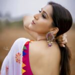 Rashmi Gautam Instagram - Yeh Mausam ka Jadoo hai mitwaaa Saree by @shrutiigclothing Pic @v_capturesphotography