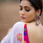 Rashmi Gautam Instagram – Yeh Mausam ka Jadoo hai mitwaaa
Saree by @shrutiigclothing 
Pic @v_capturesphotography