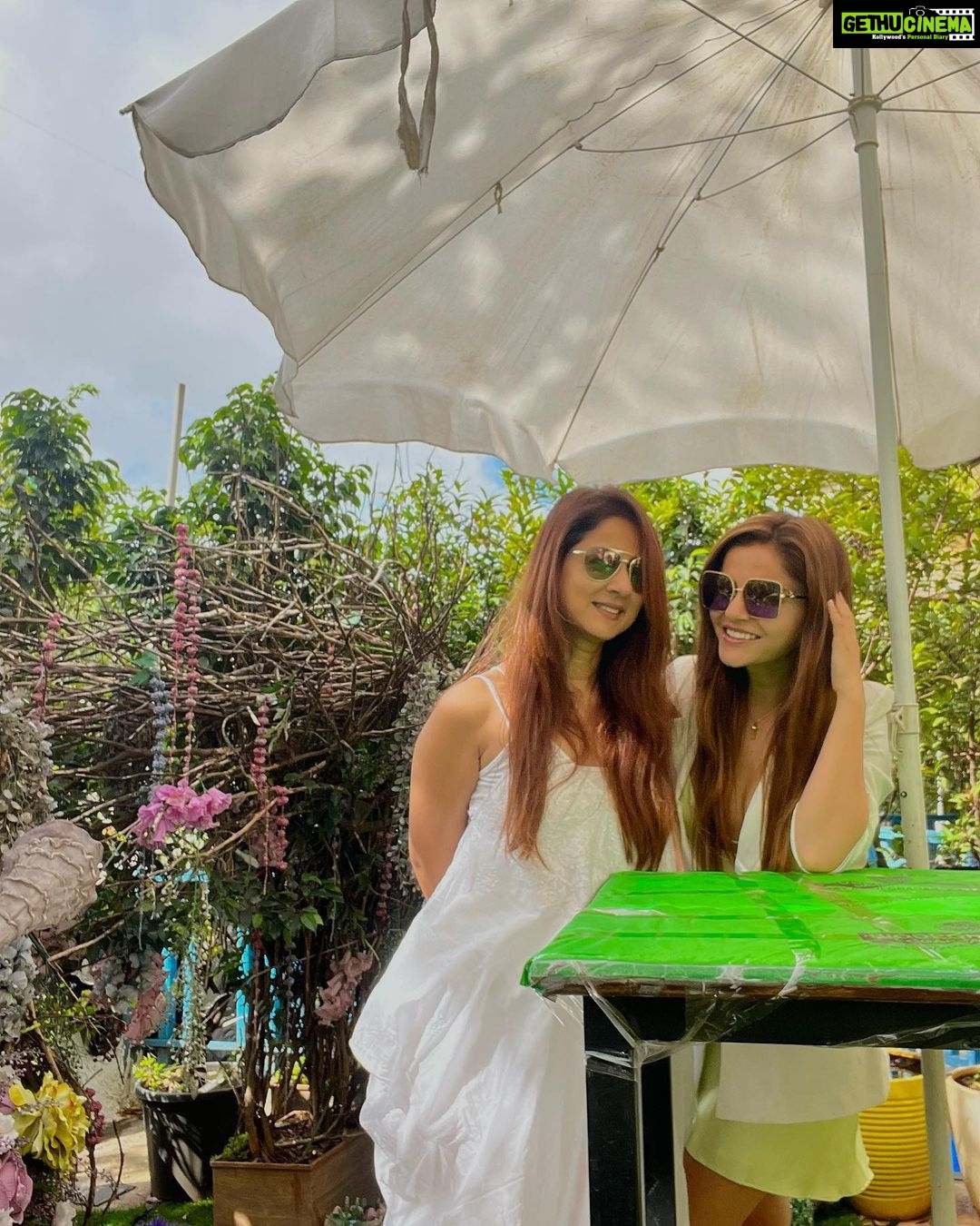Rubina Dilaik Instagram - Hey gal @keertikelkar , its gonna be 15years soooooonđź’—