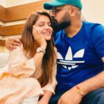 Rubina Dilaik Instagram - Duniya mein kahin bhi ho, jeevan mein kitne bhi vyast kyun na ho, Rakshabandhan k din hum zaroor milte hain ❤️…. #happy #rakshabandhan @faisal_miya__photuwale