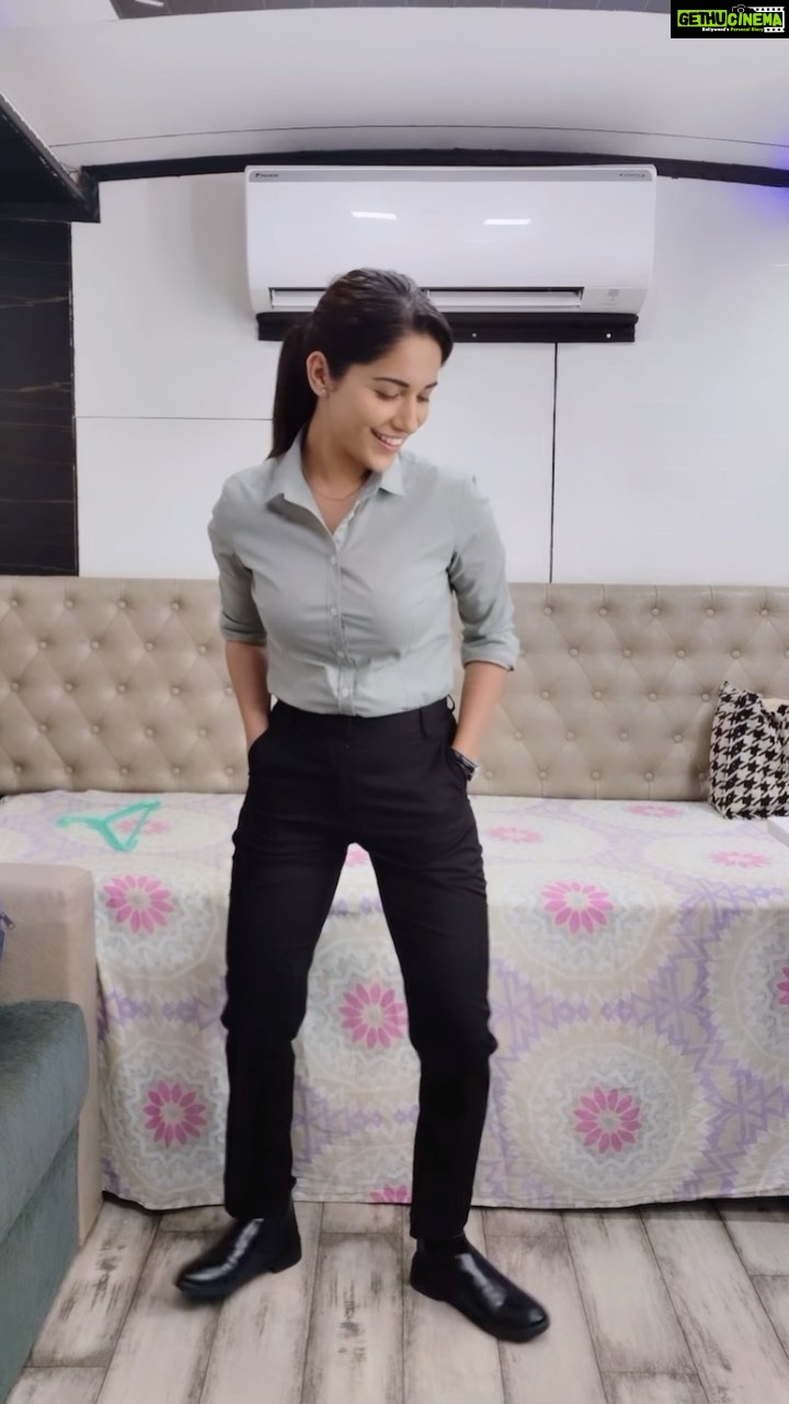 Ruhani Sharma Instagram - Hard core Bhagt 🐒