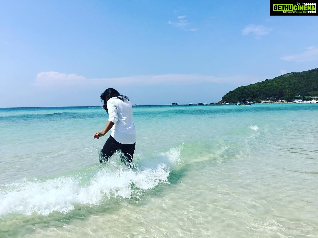 Samyuktha Menon Instagram - #bluesea Kho Larn
