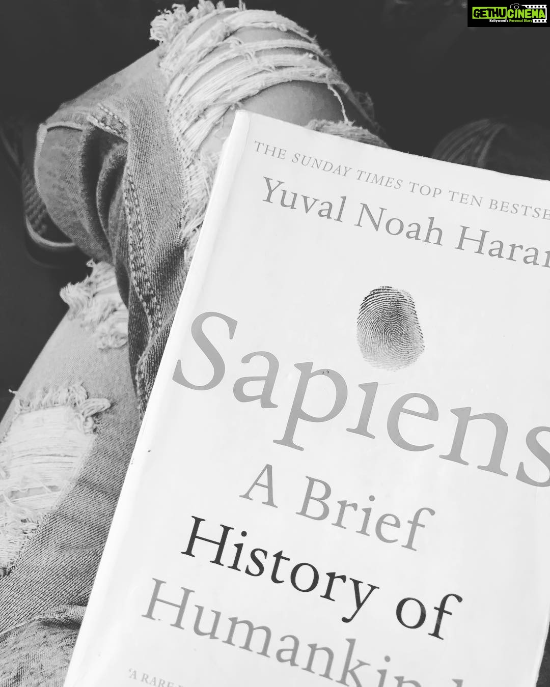 Samyuktha Menon Instagram - #booklove Chennai International Airport