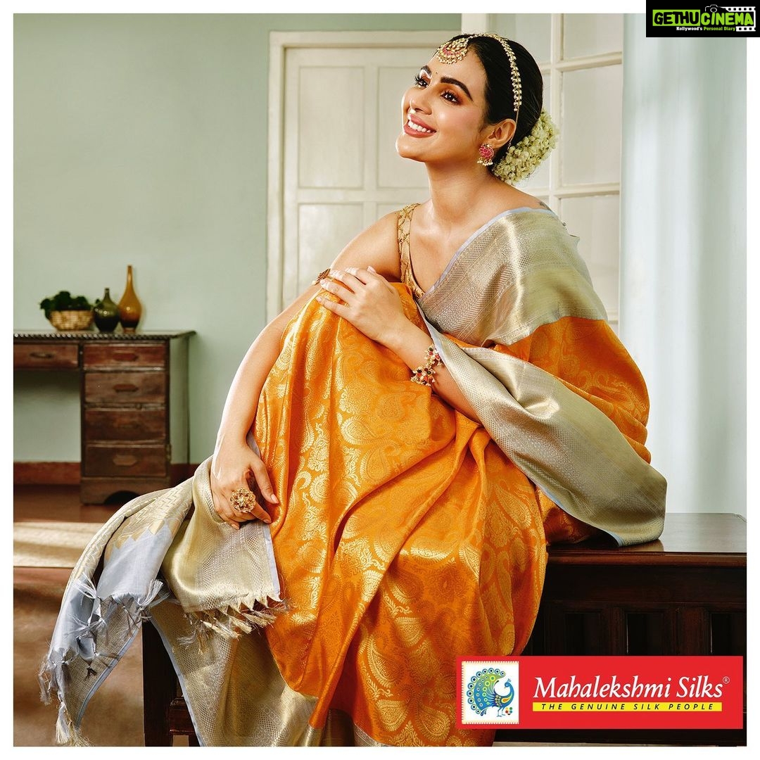 Samyuktha Menon Instagram - May you pronounce HER name as Bliss ! @mahalekshmisilks X @iamsamyuktha_ #mahalekshmisilks #samyukthamenon #samyuktha #kerala #keralawedding #indianwear #ethnicwear #pattusaree #saree #bridalcollection #bride #indianethnicwear #kanchipuramsilksarees #silk #weaves #madeinindia #weddingshopping #partywear #weddingdress #bridalsaree #weavesofindia #silksareelove #sari #pattu #sixyards #weddingsilksaree #silksaree #kanchipuram #kanchipuramsilksaree #vivaha