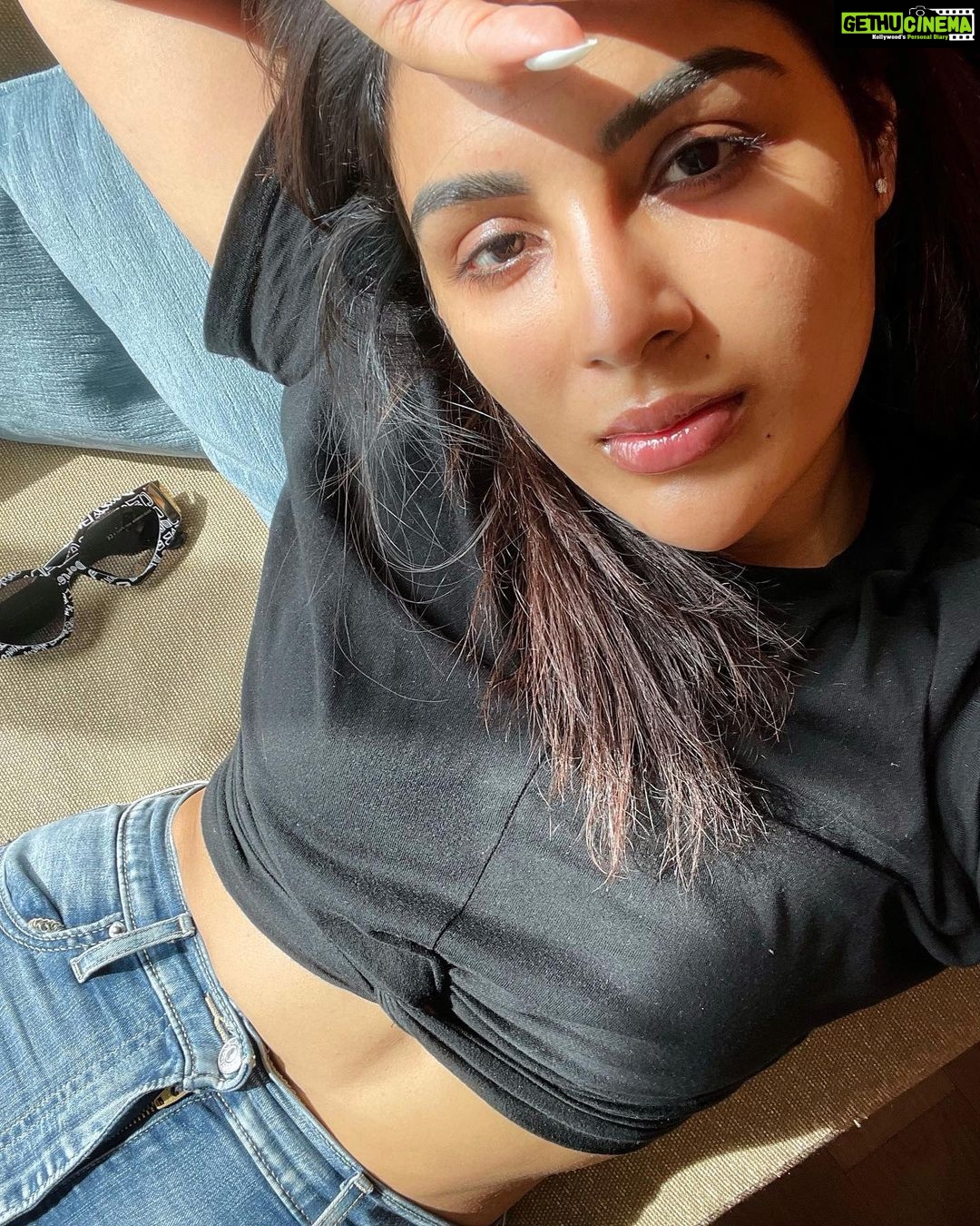 Samyuktha Menon Instagram - My version of RRR ! Relaxed 😎 Refreshed 😎 Recharged 😎