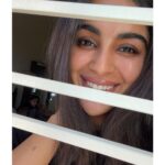 Samyuktha Menon Instagram - Smiling right at you 😉 #peekaboo #windows #allsmiles #lovewhatyoudo #happyme #samfam #samoninsta #keepitsimple #keepitreal