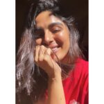 Samyuktha Menon Instagram - Kind of sunkissed from my stroll on YouTube this morning, because you know what’s hot and trending ? Kaduva’s latest teaser ! 😍 Have you watched it yet ? #shootdiaries #kaduva #teaser #trending #newrelease #sunkissed #blimeygood #instared Kanjirapalli