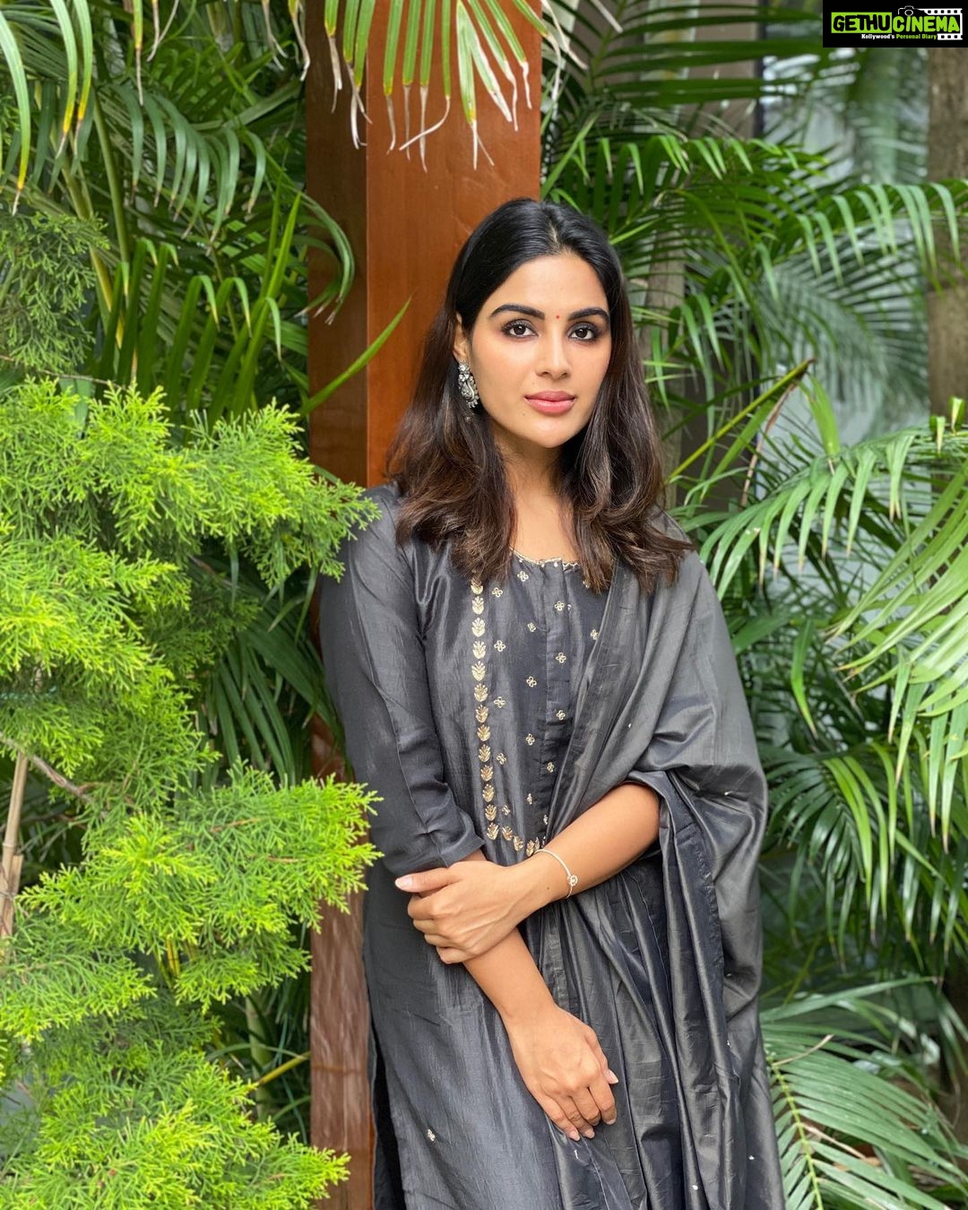 Samyuktha Menon Instagram - She has the power to drown you, softness to cleanse you and depth to save you. Celebrating the divine feminine energy ! Styled by @raji.raaga09 #vijayadashami #feminine #energy #deep #powerful #soft #she #powerful #love #samoninsta #samfam #navarathri The Ritz-Carlton, Bangalore