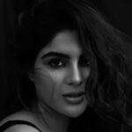 Samyuktha Menon Instagram - I don't believe in playing hard to get. I like to be hard to forget 😉 @akshay.rao.visuals @nehaavchander #blackandwhite #colorless #soulful #tones #undertones #minorscales #grey #greyscales #blackandwhitephotography #b&wphotography #life #journey #findyourself #instasam #samoninsta #talesofsam #iamsamyuktha #girlbuildinganempire #instab&w #portraits #portraitphotography #muse #shadesoflife #photooftheday #black #white #instablack #instawhite