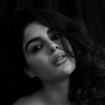 Samyuktha Menon Instagram - I don't believe in playing hard to get. I like to be hard to forget 😉 @akshay.rao.visuals @nehaavchander #blackandwhite #colorless #soulful #tones #undertones #minorscales #grey #greyscales #blackandwhitephotography #b&wphotography #life #journey #findyourself #instasam #samoninsta #talesofsam #iamsamyuktha #girlbuildinganempire #instab&w #portraits #portraitphotography #muse #shadesoflife #photooftheday #black #white #instablack #instawhite